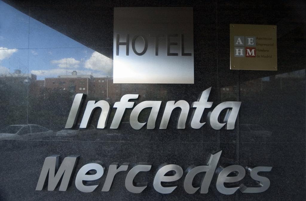 Infanta Mercedes Madrid Exteriör bild